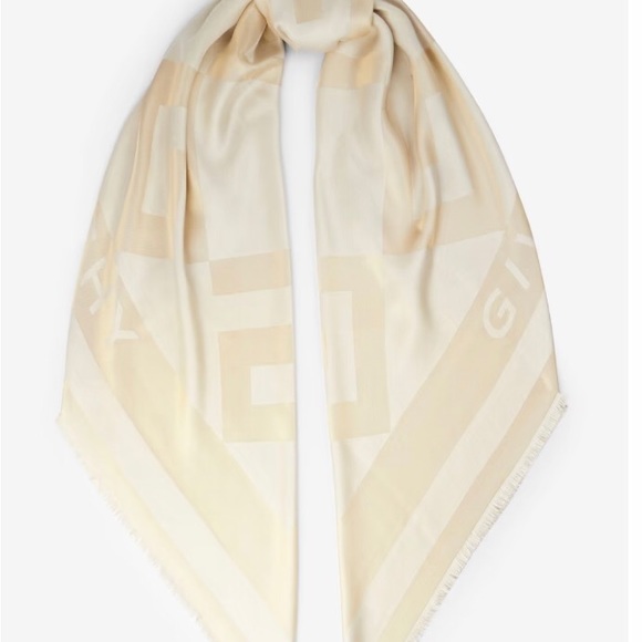 SOLD ❣️✨ Authentic BNWT Gold tone Givenchy scarf/ shawl ✨ - Picture 12 of 13